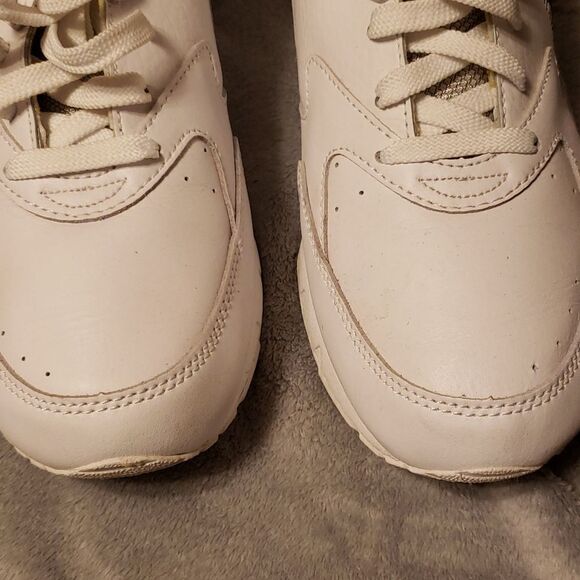 Men's New Balance 451 walking shoe, size 10, white, D width - Picture 2 of 6